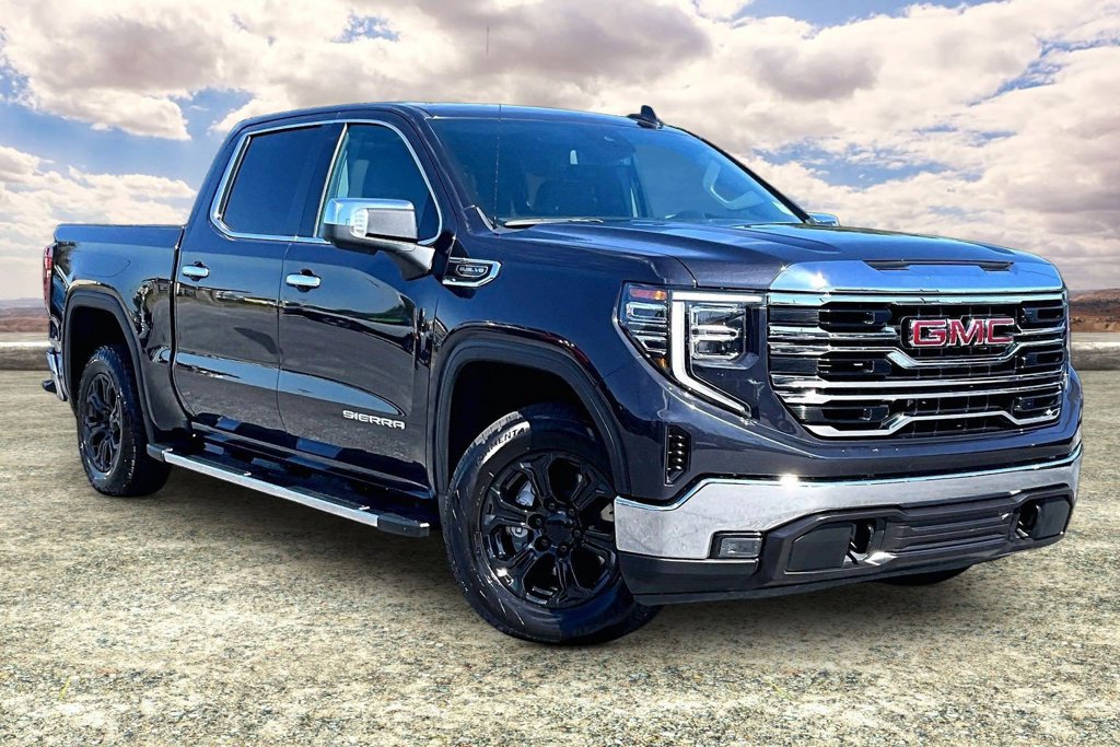 Used 2025 GMC Sierra 1500 SLT RWD image 1