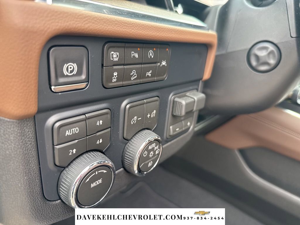 Used 2026 Chevrolet Tahoe High Country w/ Sun And Tow Package image 11