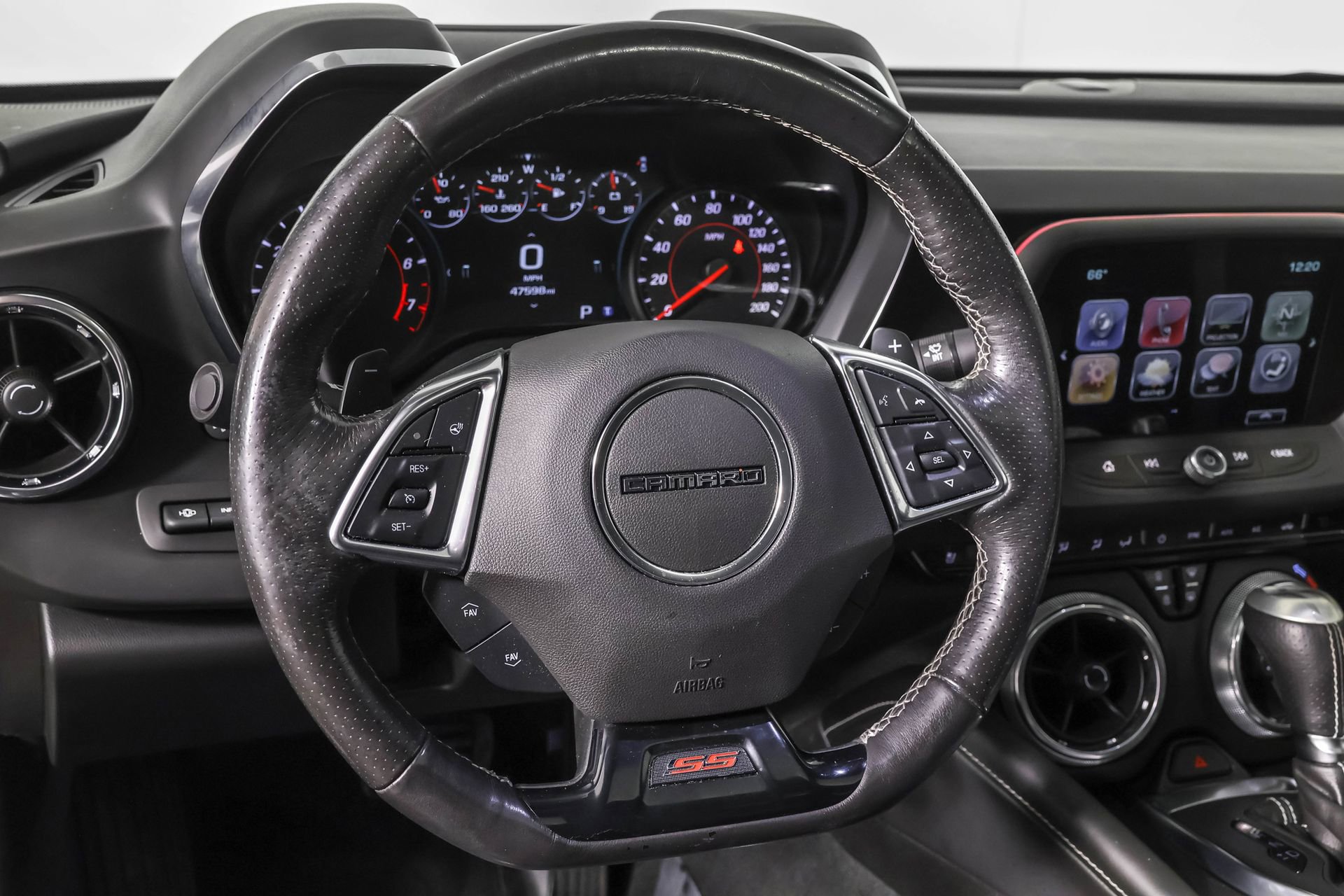 Used 2018 Chevrolet Camaro SS image 27