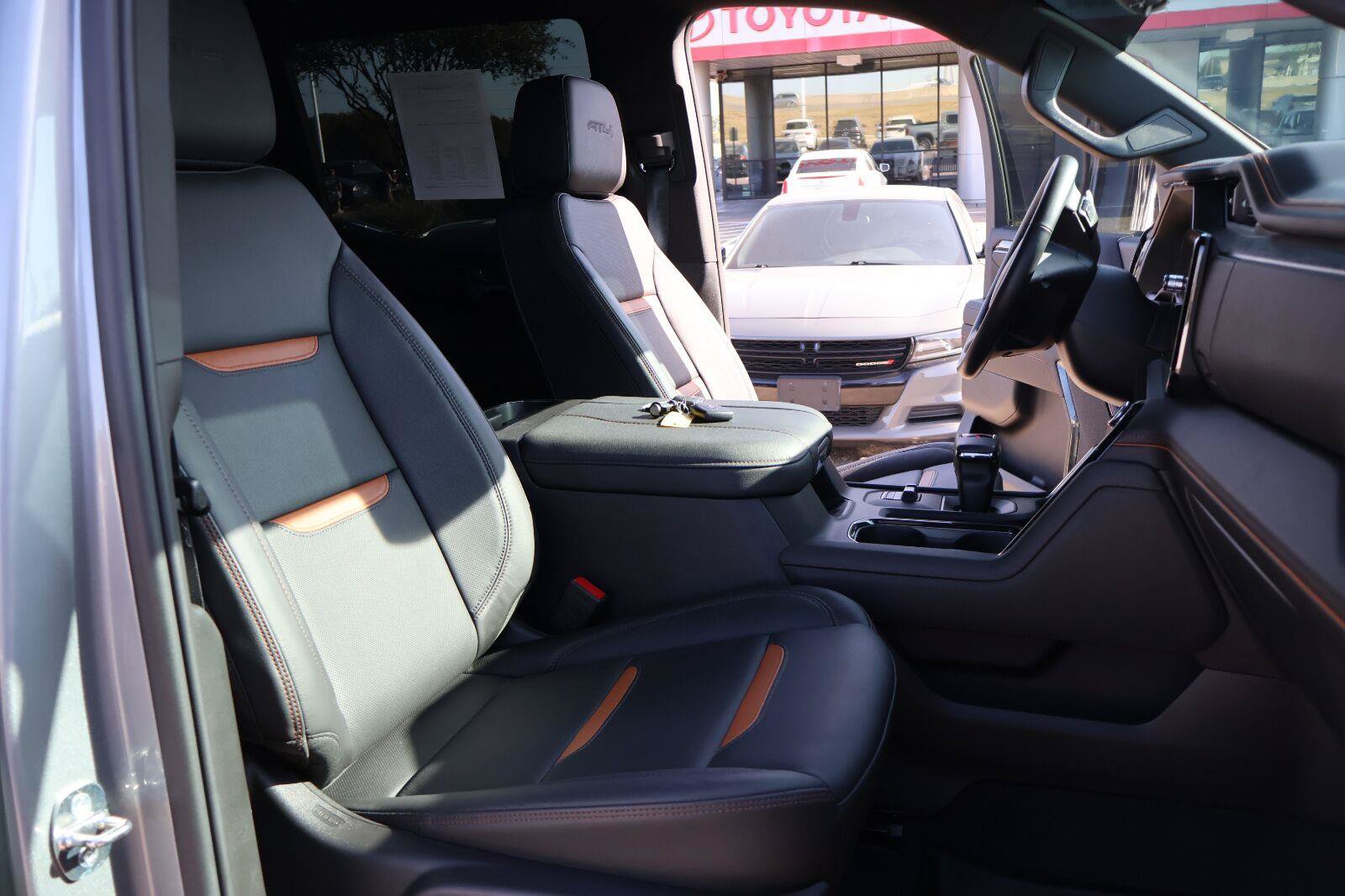 Used 2024 GMC Sierra 1500 AT4 w/ Technology Package AWD/4WD image 22