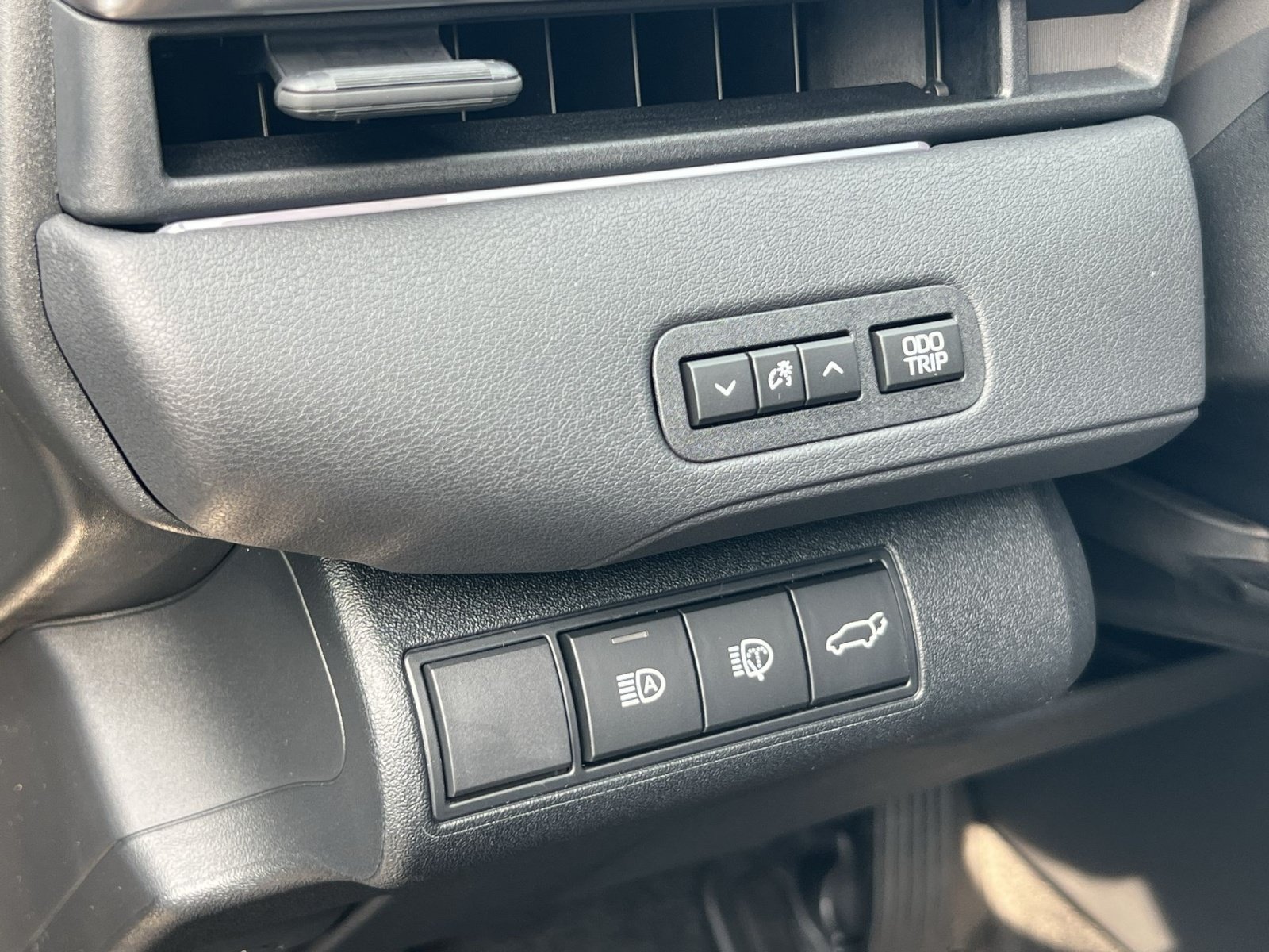 New 2026 Toyota C-HR AWD/4WD image 23