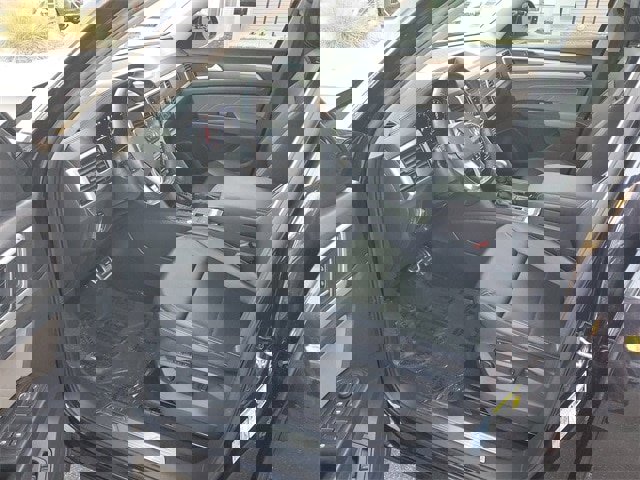 Used 2021 Volkswagen Atlas SEL R-Line image 18