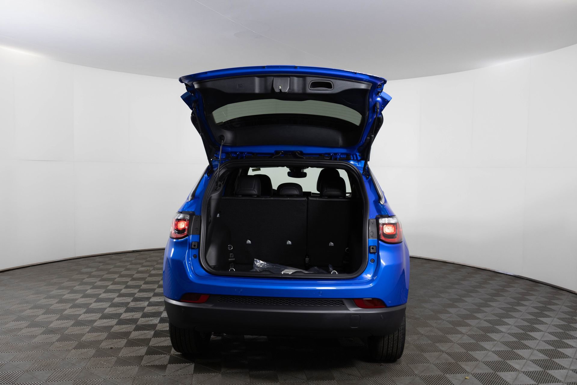 New 2026 Jeep Compass Limited image 31