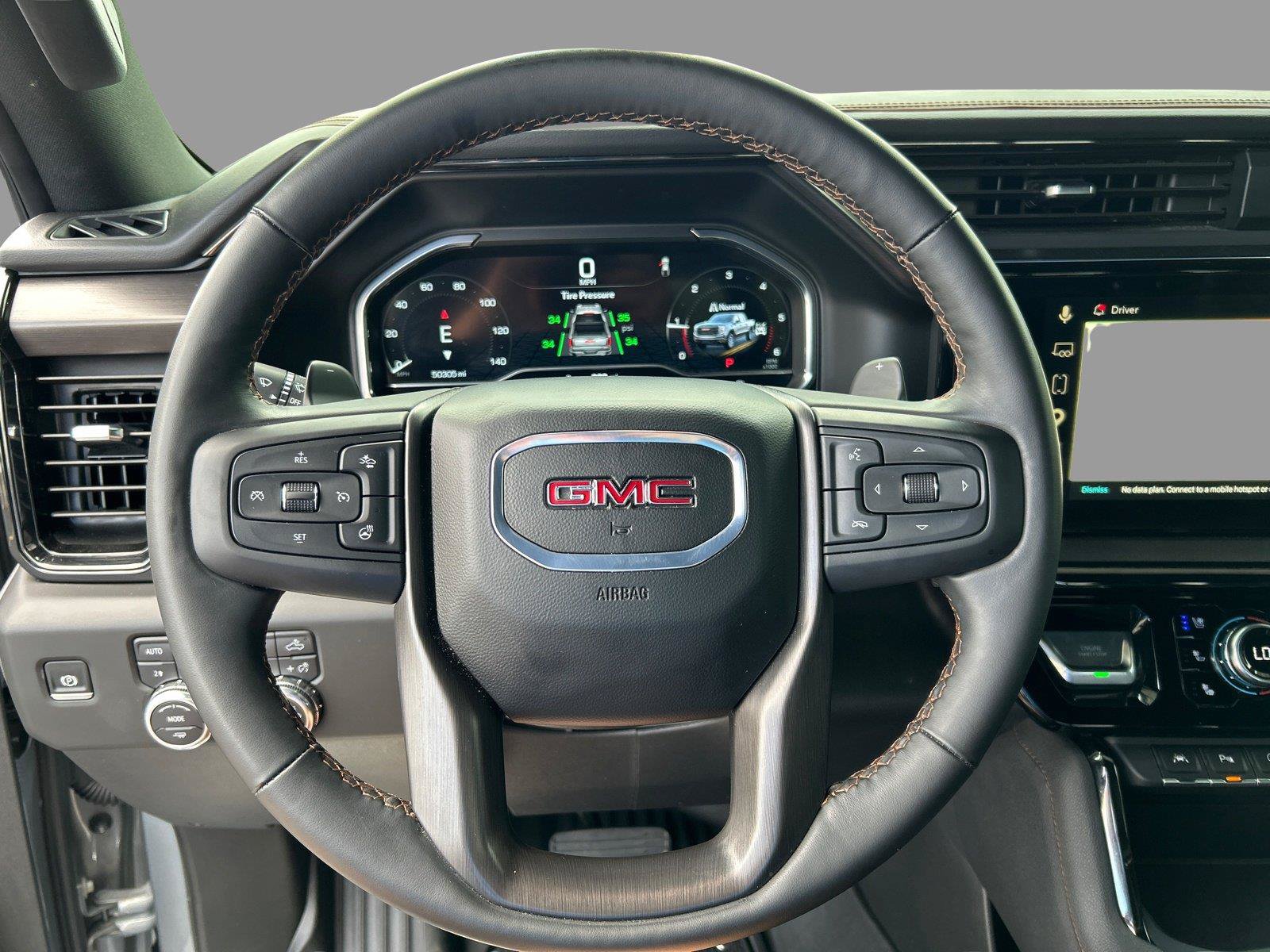 Certified 2025 GMC Sierra 1500 AT4 w/ AT4 Premium Package AWD/4WD image 27