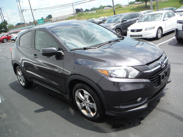 Used 2017 Honda HR-V EX image 6