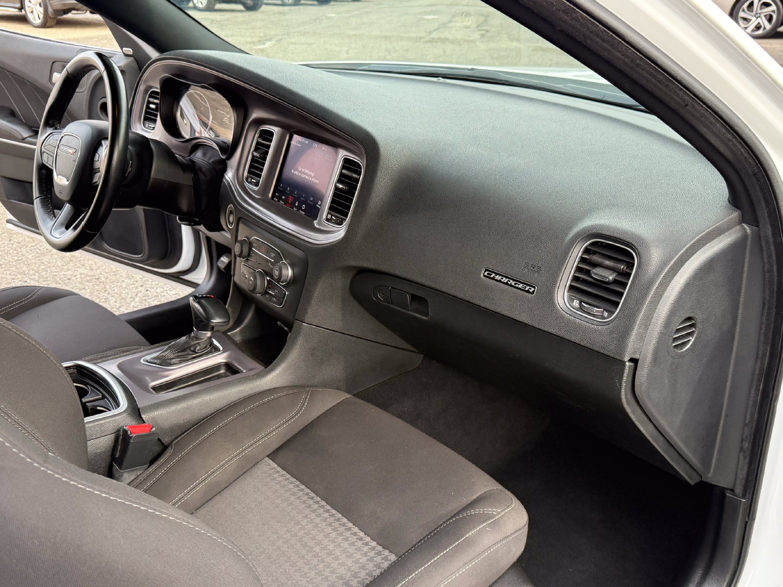 Used 2023 Dodge Charger SXT RWD image 16