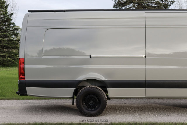 Used 2023 Mercedes-Benz Sprinter 2500 image 10