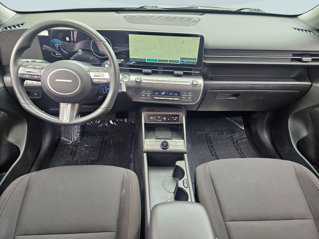 Certified 2025 Hyundai Kona SEL AWD/4WD image 21
