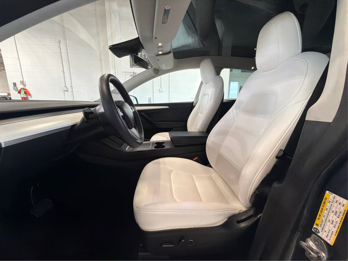 Used 2023 Tesla Model Y Long Range AWD/4WD image 9