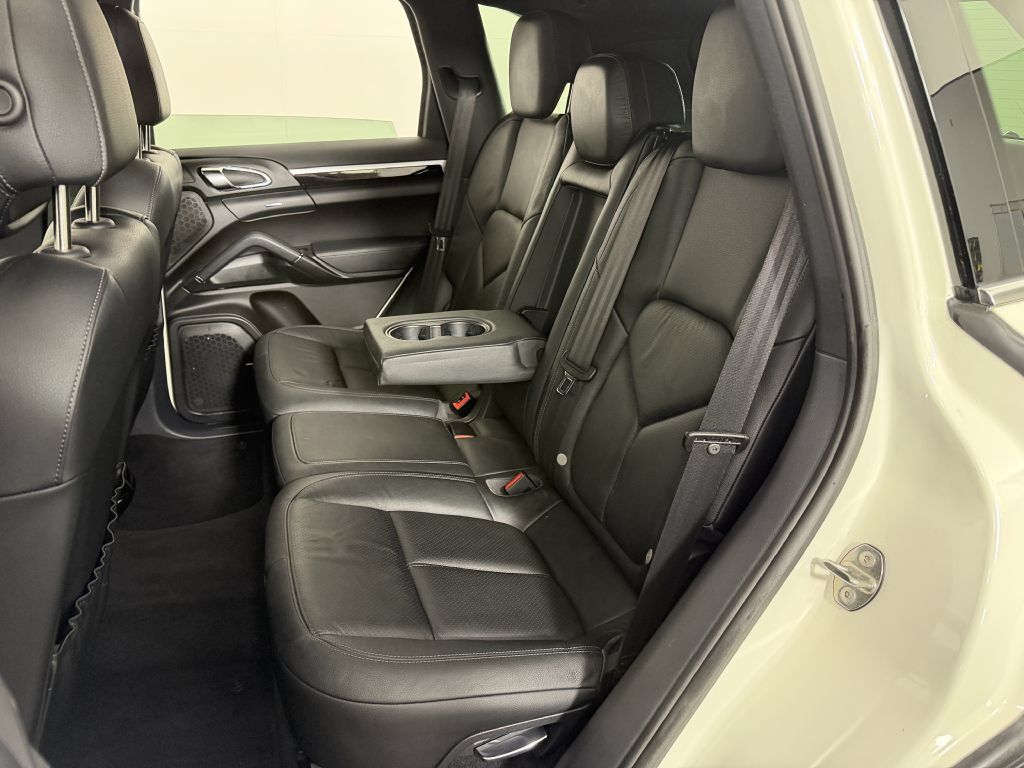 Used 2011 Porsche Cayenne AWD/4WD image 15