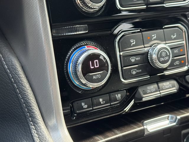 Used 2021 GMC Yukon XL Denali w/ Denali Premium Package RWD image 38