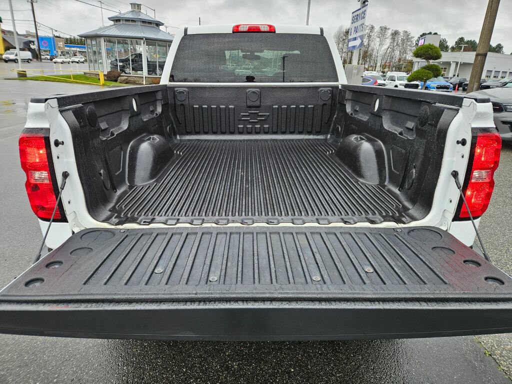Used 2017 Chevrolet Silverado 1500 Custom w/ Custom Convenience Package image 9