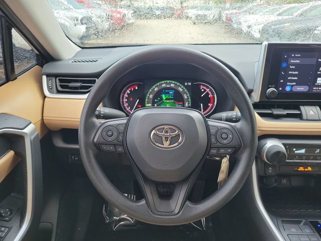 Used 2025 Toyota RAV4 LE FWD image 10