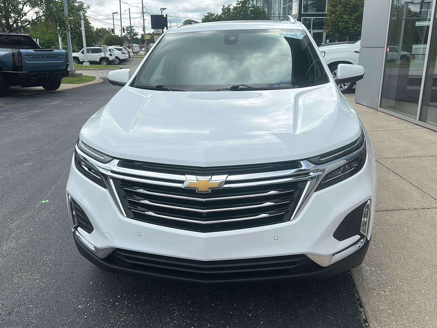 Used 2022 Chevrolet Equinox Premier AWD/4WD image 7
