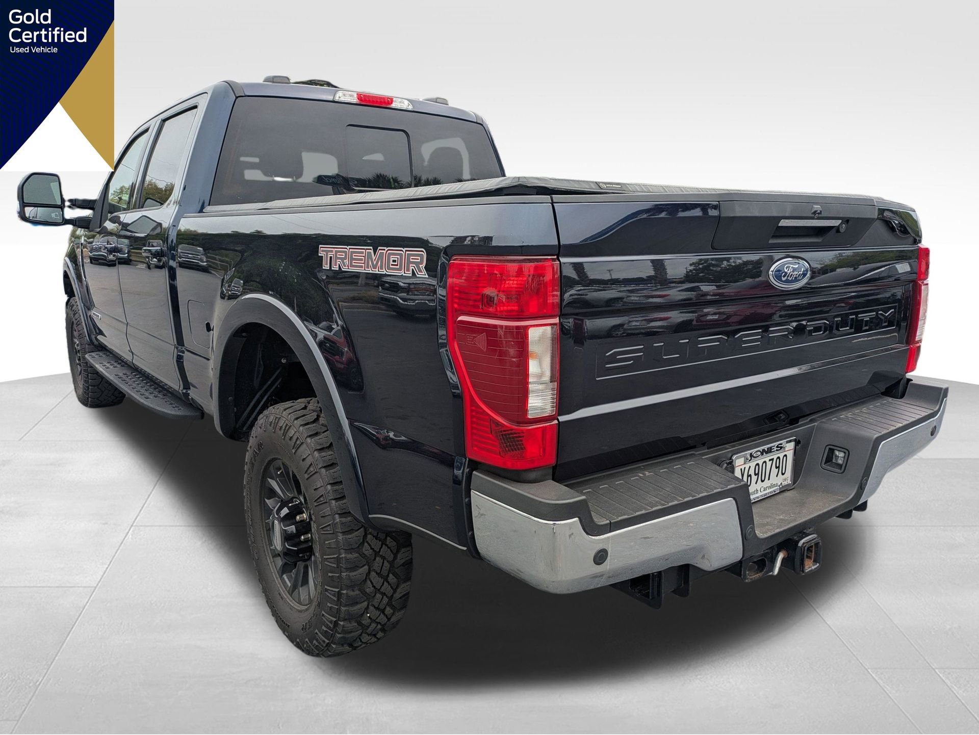 Certified 2022 Ford F250 Lariat w/ Tremor Off-Road Package image 9