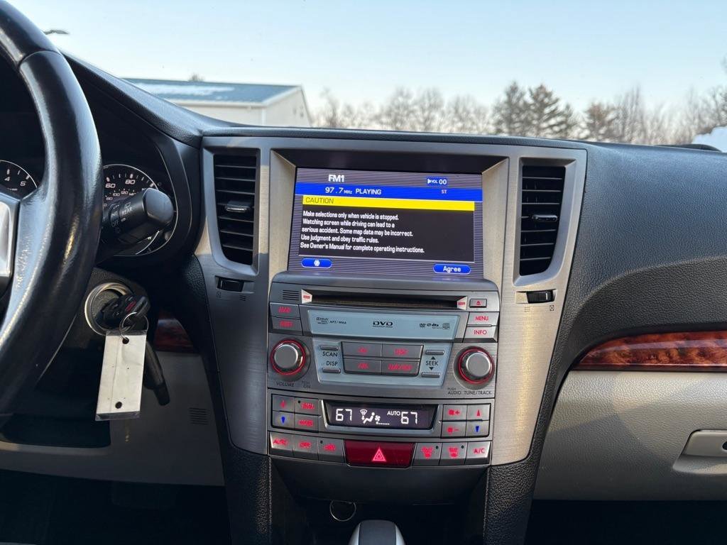 Used 2012 Subaru Outback 2.5i Limited image 11