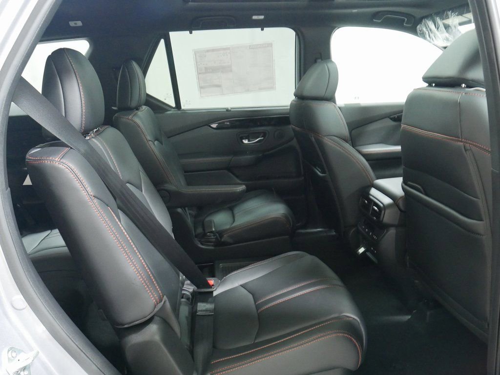 New 2025 Honda Pilot TrailSport image 21
