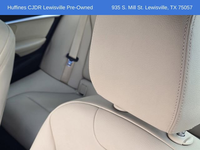 Used 2017 BMW 330i Sedan image 16