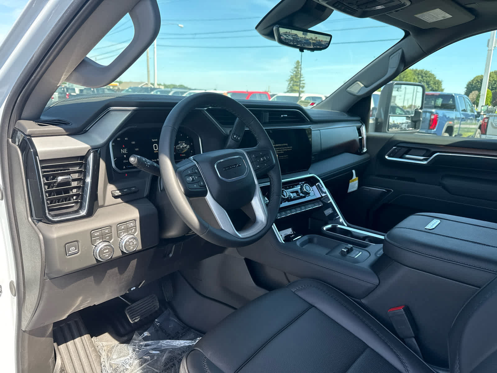 New 2026 GMC Sierra 3500 Denali w/ Denali Reserve Package AWD/4WD image 12