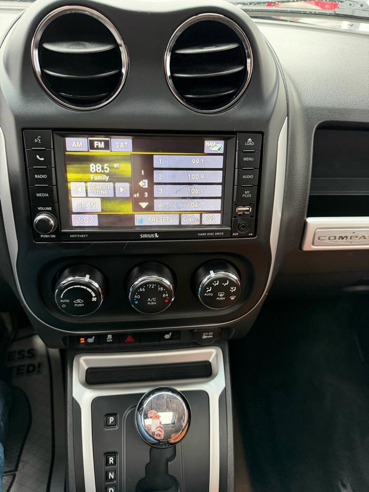 Used 2014 Jeep Compass Limited w/ Sun/Sound Group image 15