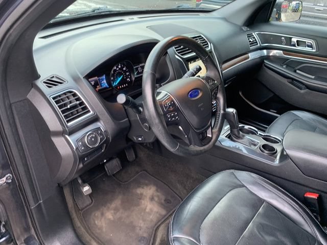 Used 2017 Ford Explorer Limited FWD image 26