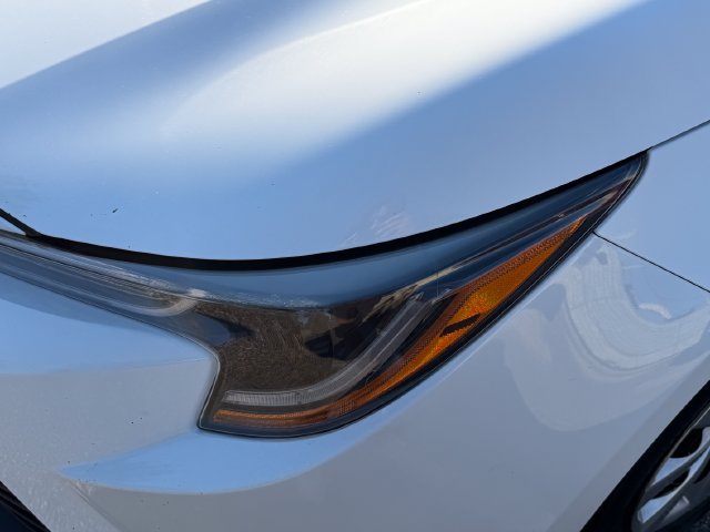 Used 2025 Toyota Corolla LE FWD image 11