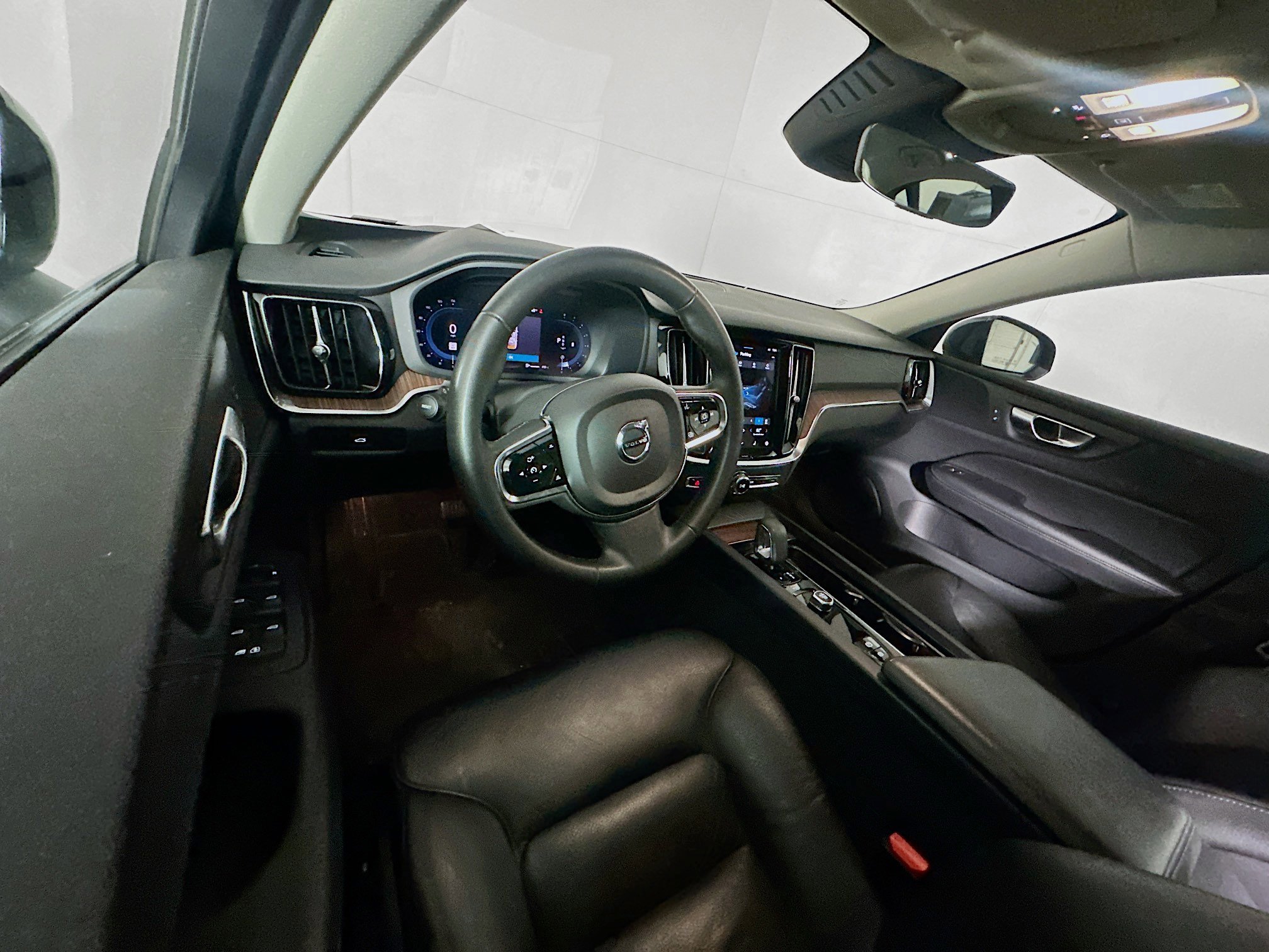 Used 2024 Volvo S60 B5 Plus image 18