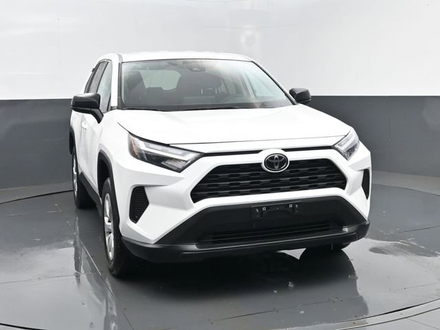 Used 2024 Toyota RAV4 LE image 3