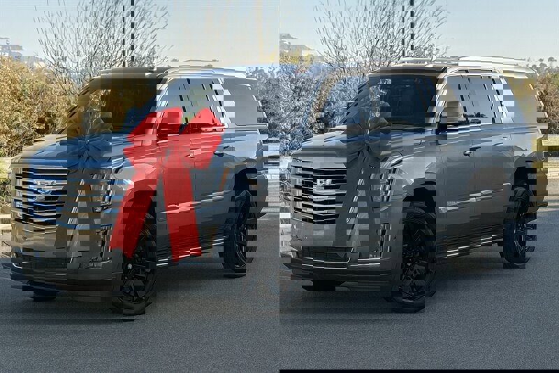 Used 2018 Cadillac Escalade ESV Platinum image 1