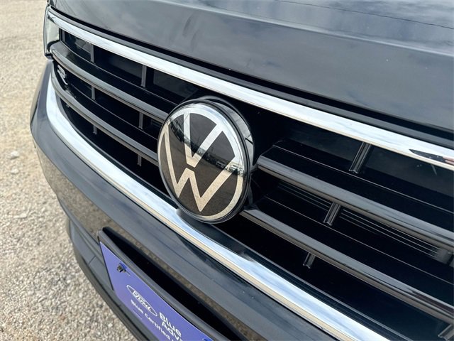 Used 2024 Volkswagen Tiguan SE R-Line w/ MDO Package, Three-Row image 33