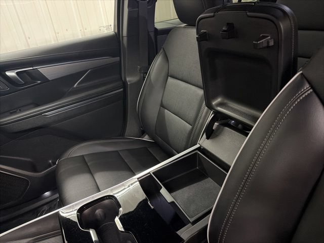 Used 2025 Buick Enclave Preferred AWD/4WD image 35