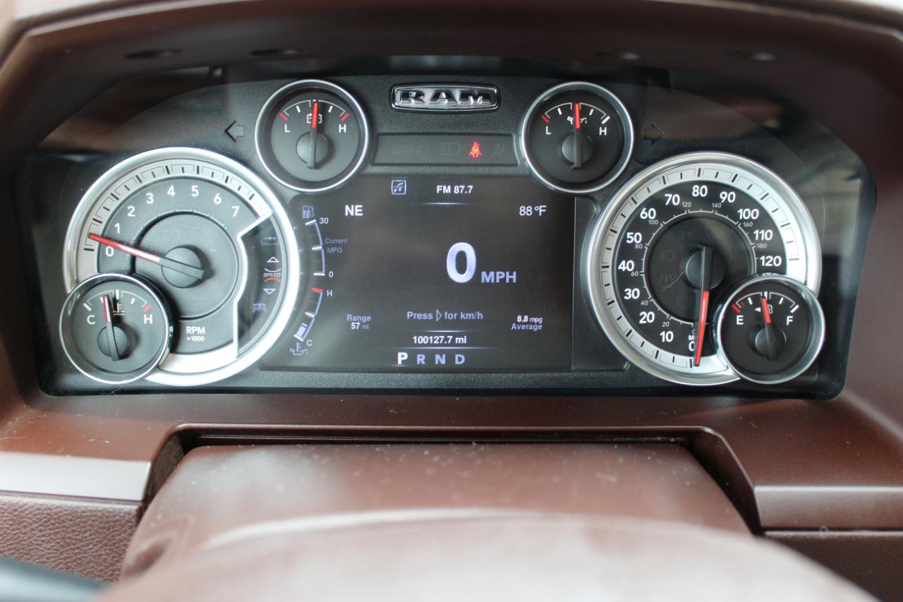 Used 2016 RAM 1500 Laramie w/ Convenience Group AWD/4WD image 26