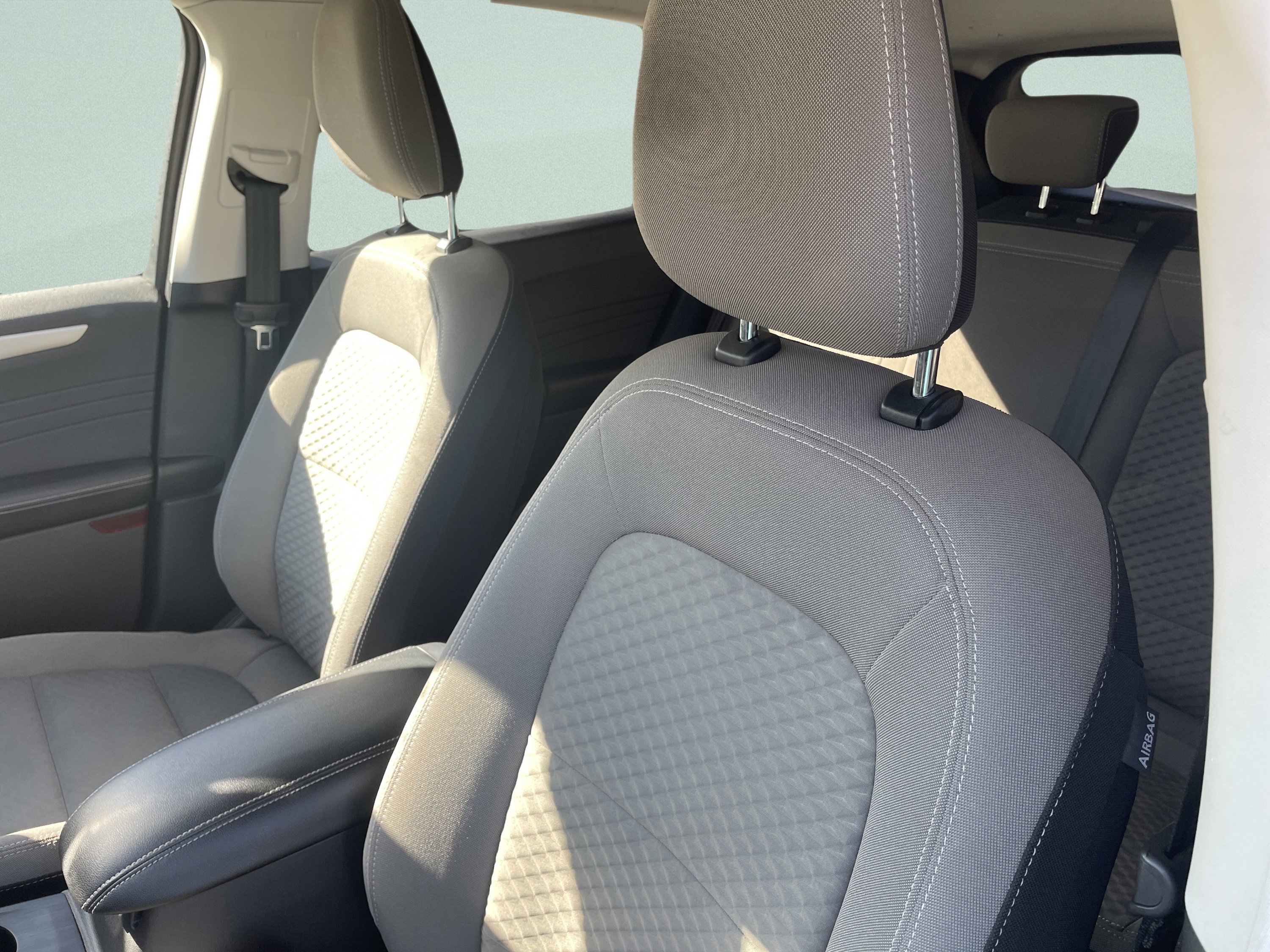 Used 2022 Ford Escape SE image 14