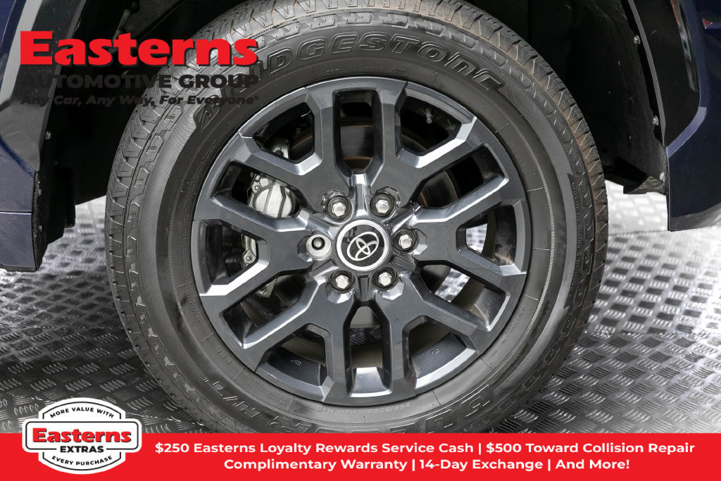 Used 2023 Toyota Tundra Platinum AWD/4WD image 35