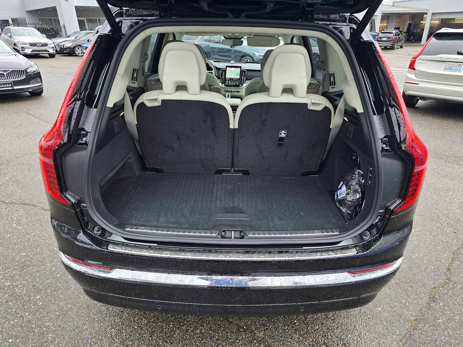 New 2026 Volvo XC90 T8 Ultra w/ Lounge Package AWD/4WD image 14