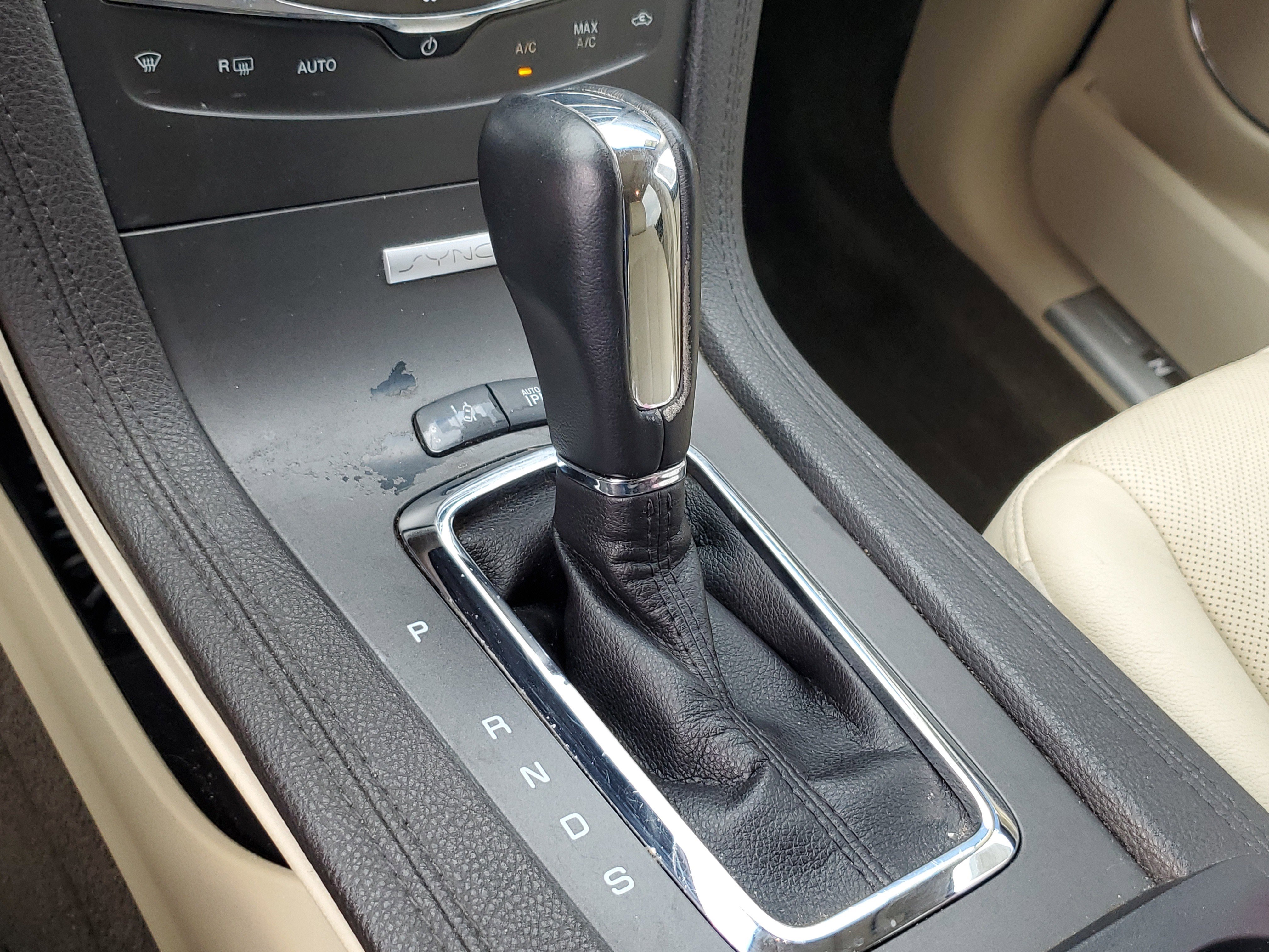 Used 2018 Lincoln MKT AWD w/ Technology Package image 22