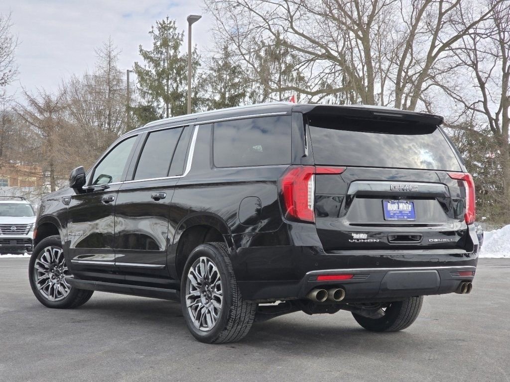 Used 2023 GMC Yukon XL Denali Ultimate image 12