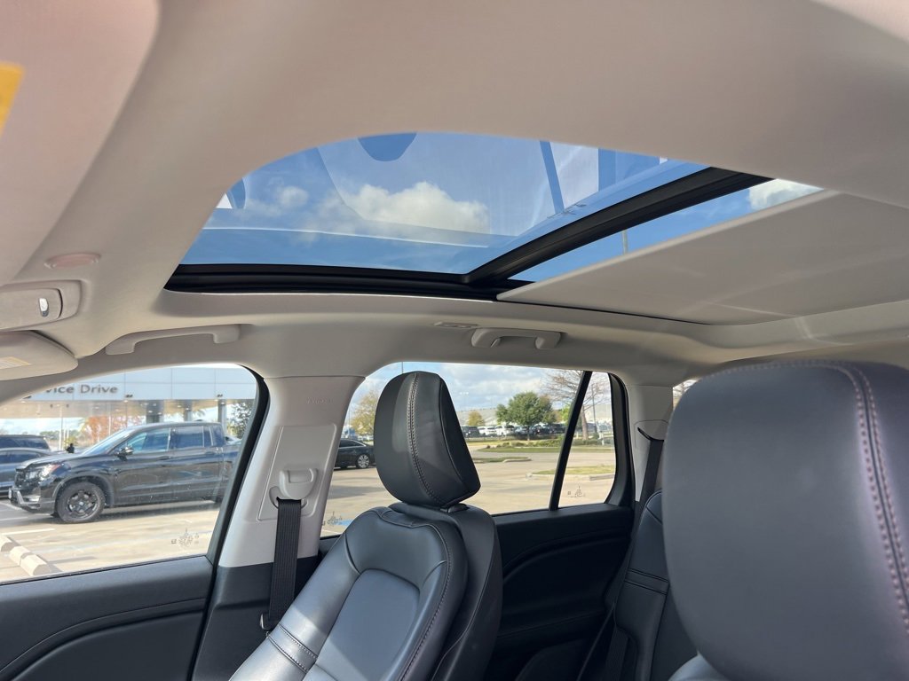 Used 2025 Lincoln Aviator 2WD w/ Equipment Group 101A image 8