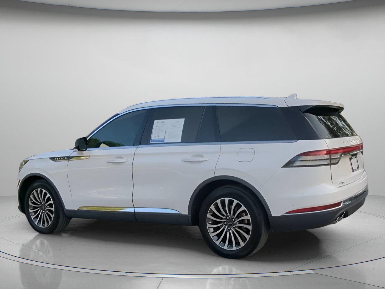 Used 2023 Lincoln Aviator Reserve w/ Equipment Group 201A RWD image 19