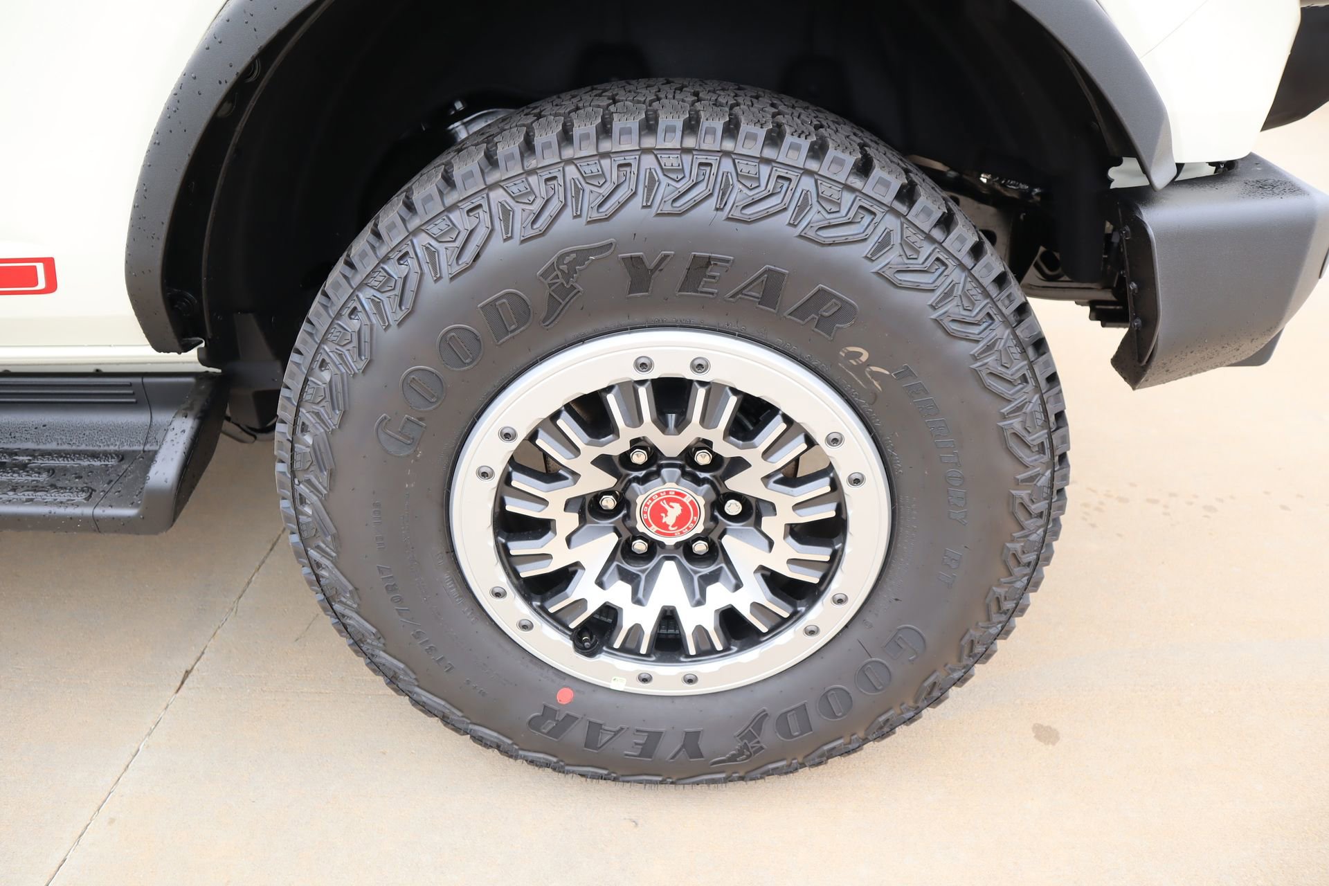 New 2026 Ford Bronco Outer Banks AWD/4WD image 19