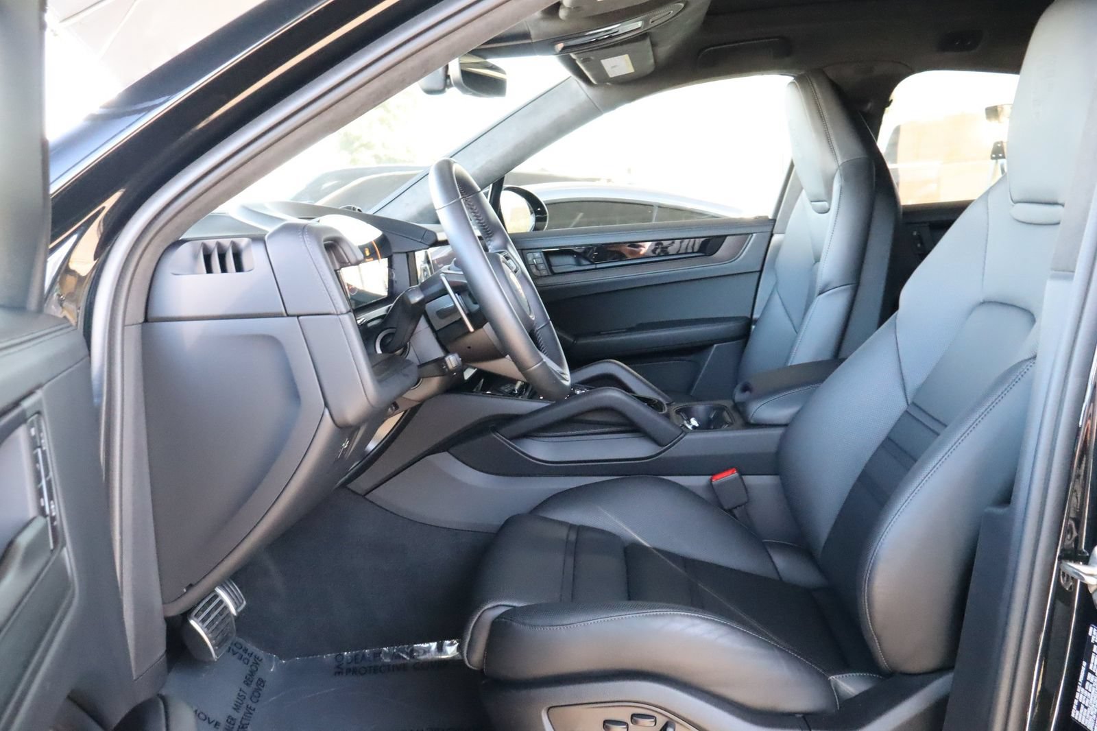 Used 2026 Porsche Cayenne GTS AWD/4WD image 20