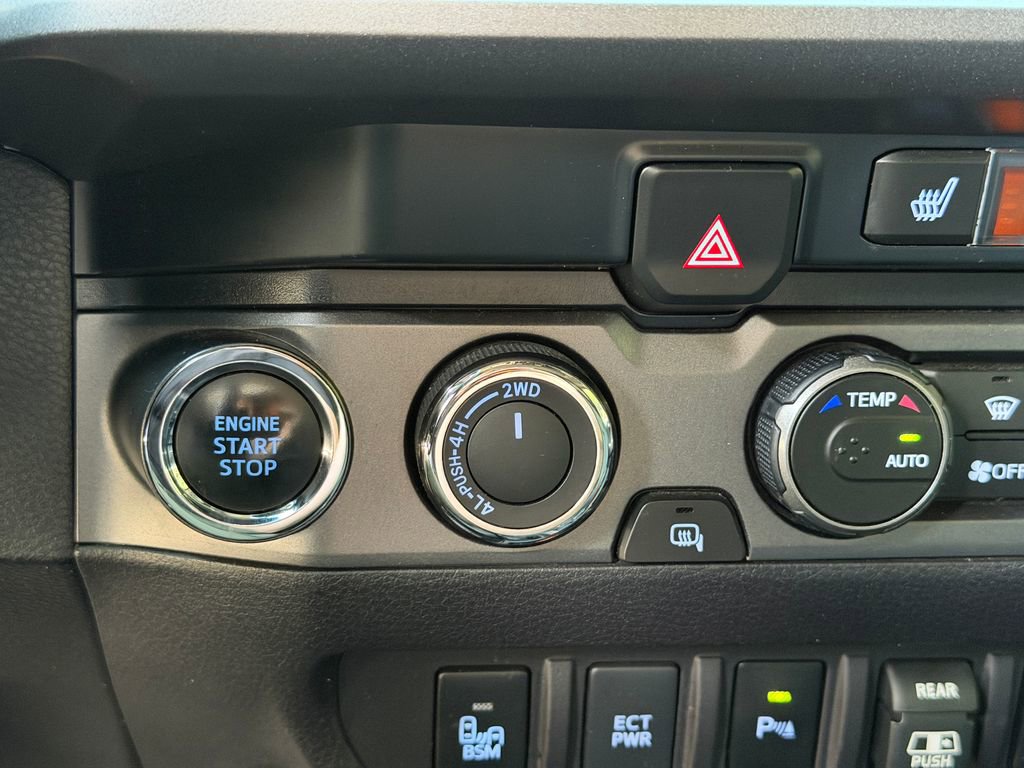 Used 2019 Toyota Tacoma TRD Pro AWD/4WD image 24