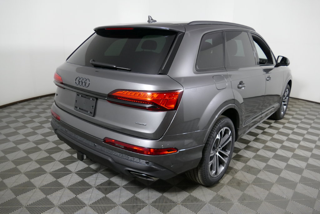 Used 2026 Audi Q7 2.0T Premium w/ Convenience Plus Package AWD/4WD image 7