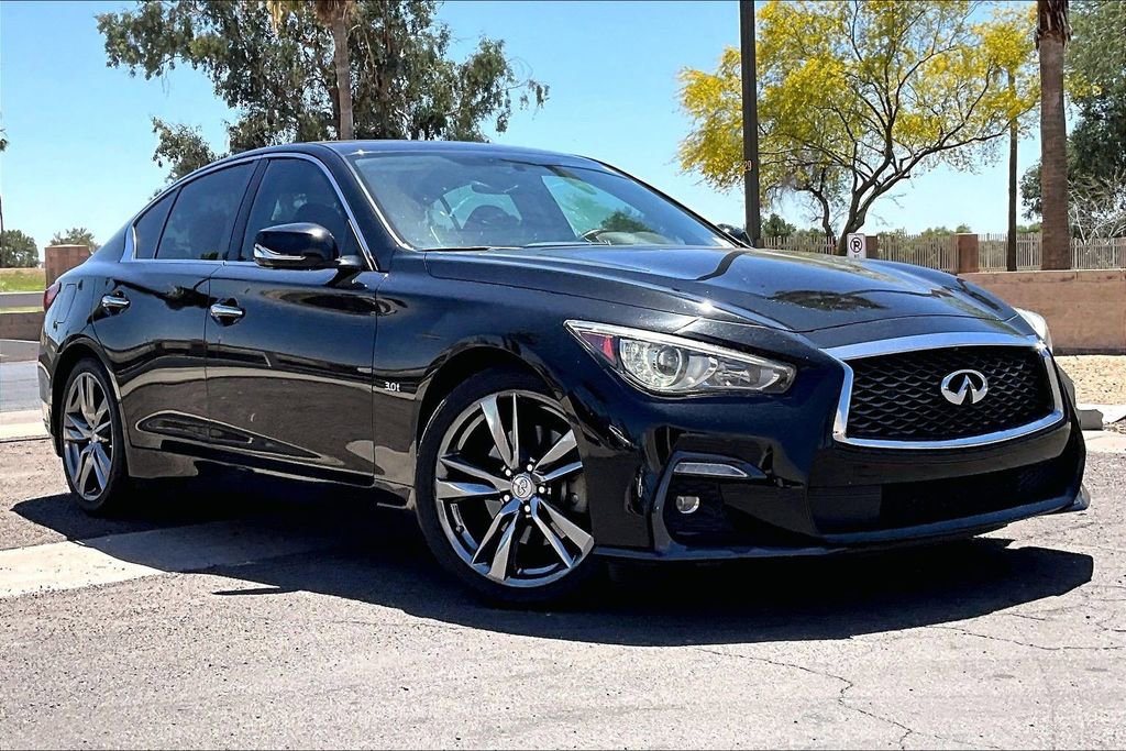 Used 2019 INFINITI Q50 Signature Edition w/ Cargo Package (L96) RWD image 2