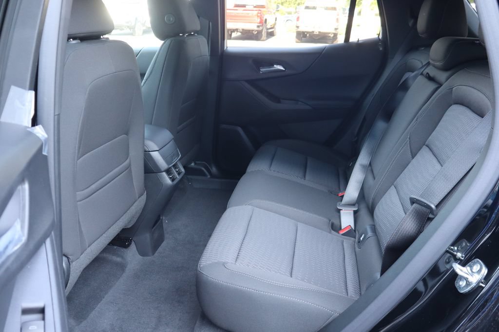New 2027 Chevrolet Equinox LT AWD/4WD image 17
