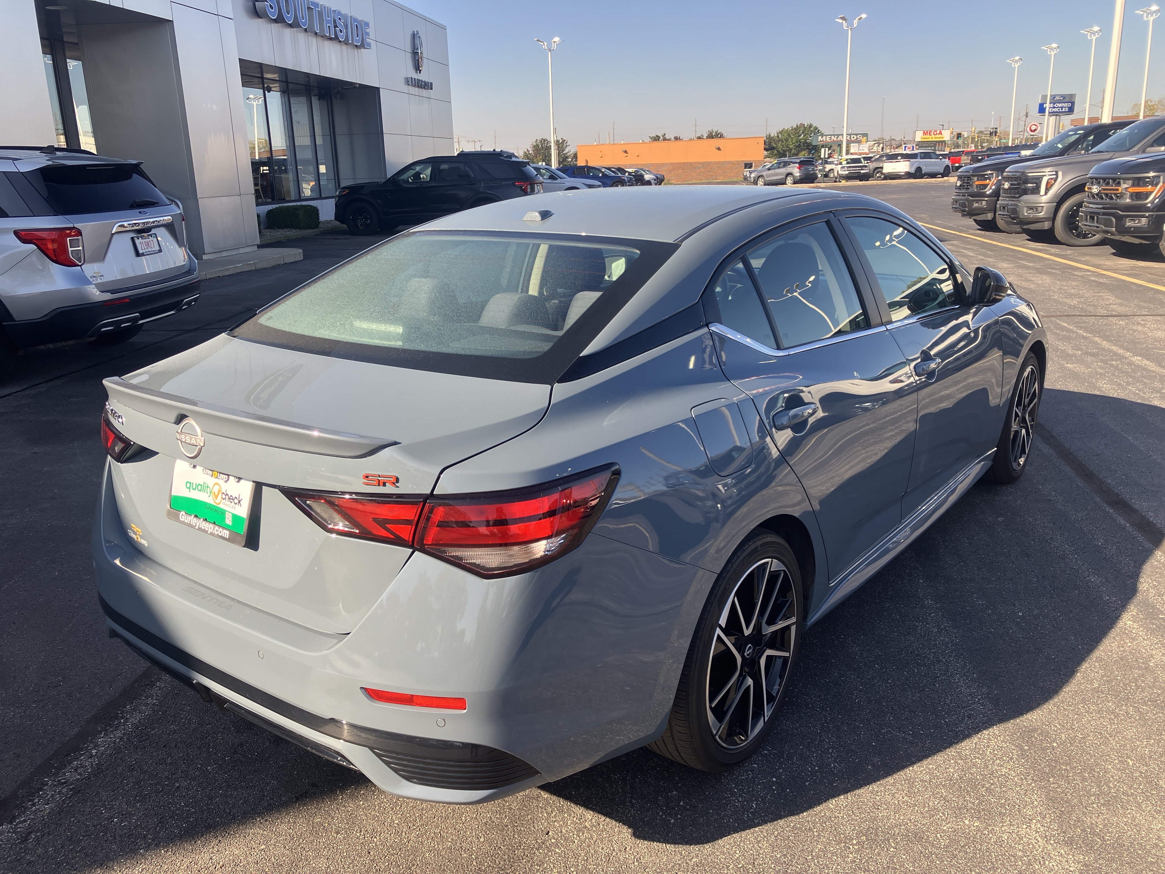 Used 2024 Nissan Sentra SR FWD image 7