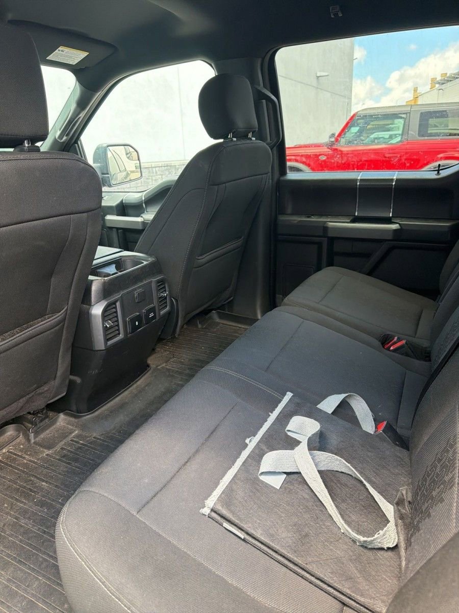 Used 2018 Ford F150 XLT w/ Equipment Group 302A Luxury RWD image 9