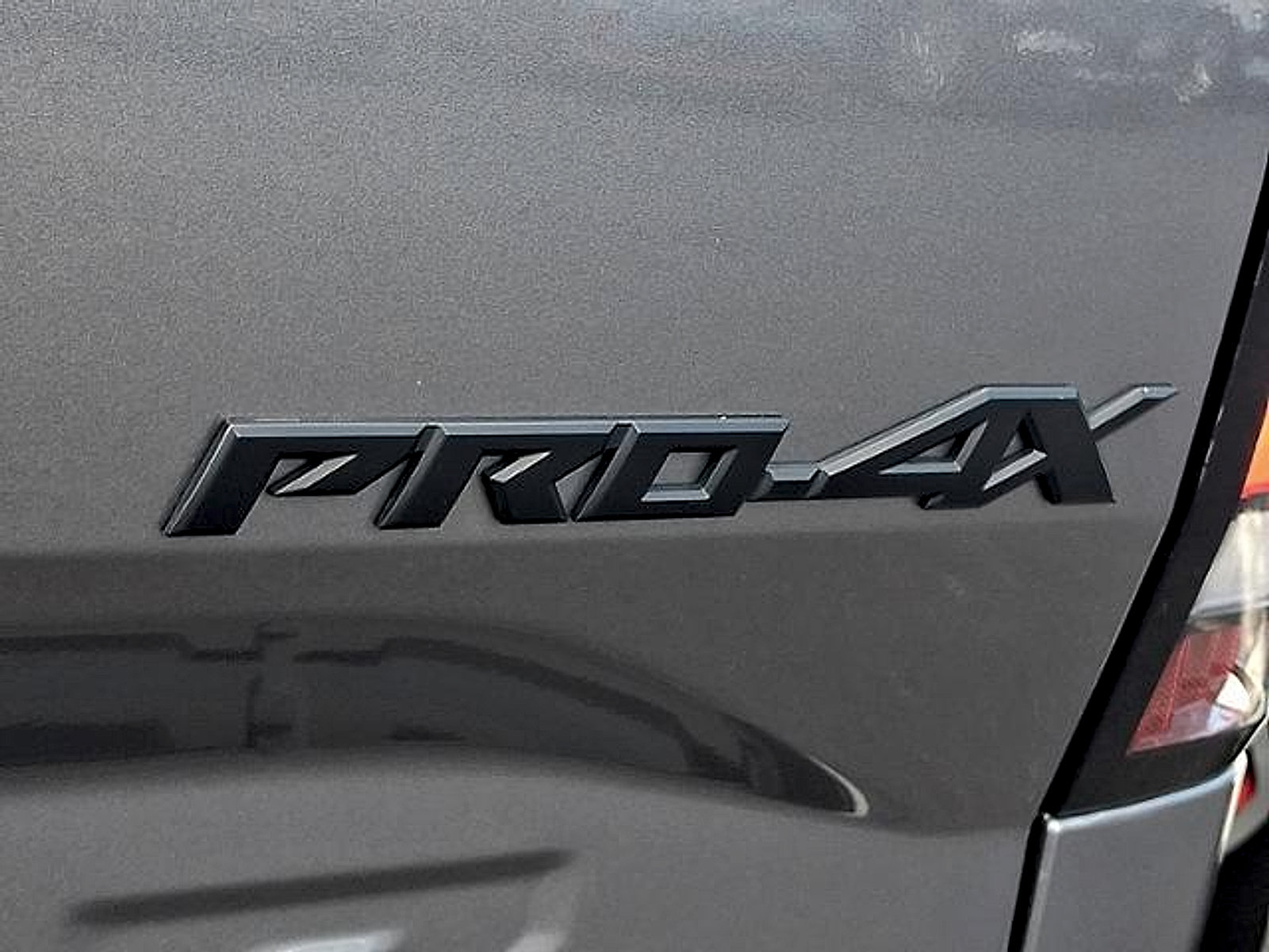 Used 2024 Nissan Frontier PRO-4X w/ Pro Premium Package AWD/4WD image 32