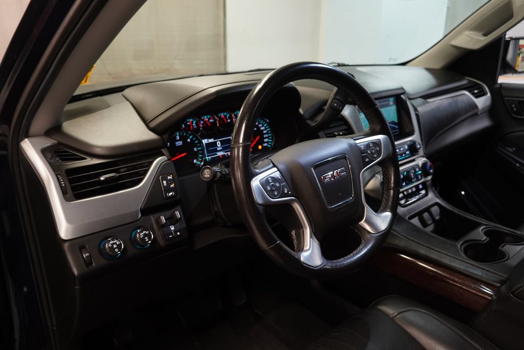 Used 2017 GMC Yukon SLT w/ Open Road Package AWD/4WD image 7
