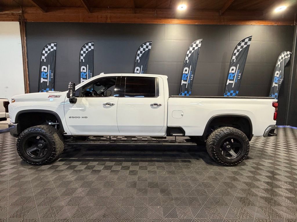 Used 2021 Chevrolet Silverado 2500 LTZ w/ LTZ Premium Package image 2